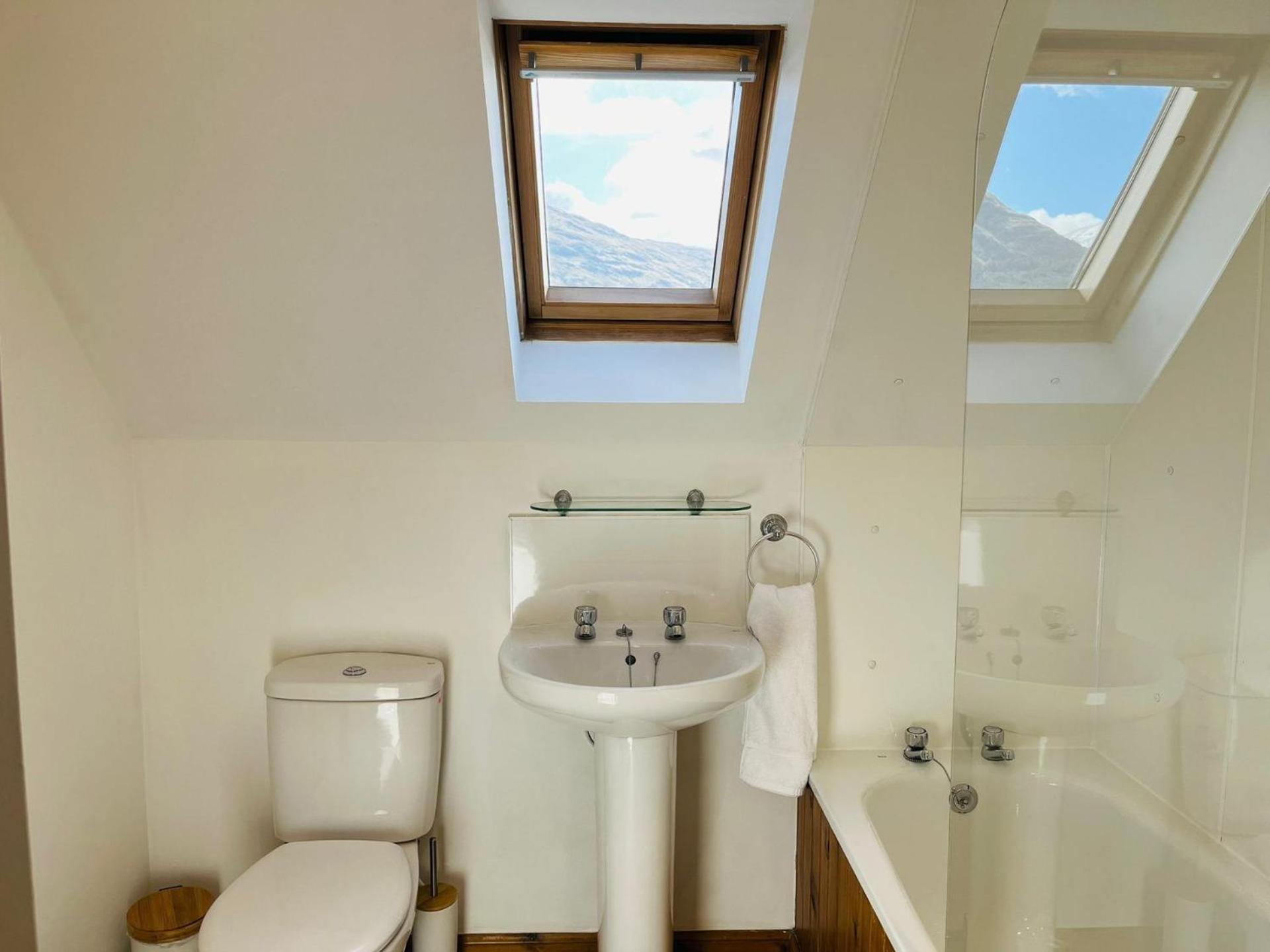 Villa Avoca House à Fort William Extérieur photo